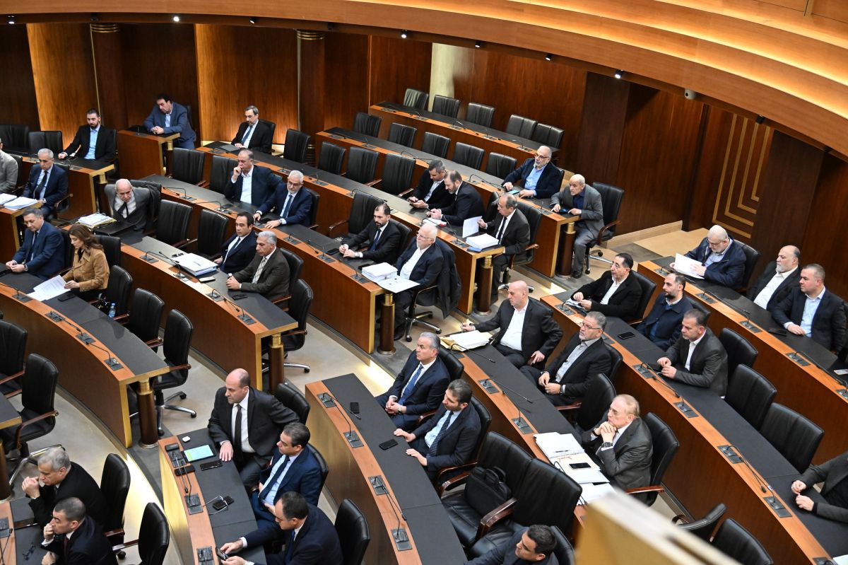 Le Parlement vote des réformes et… consacre le report des législatives ?