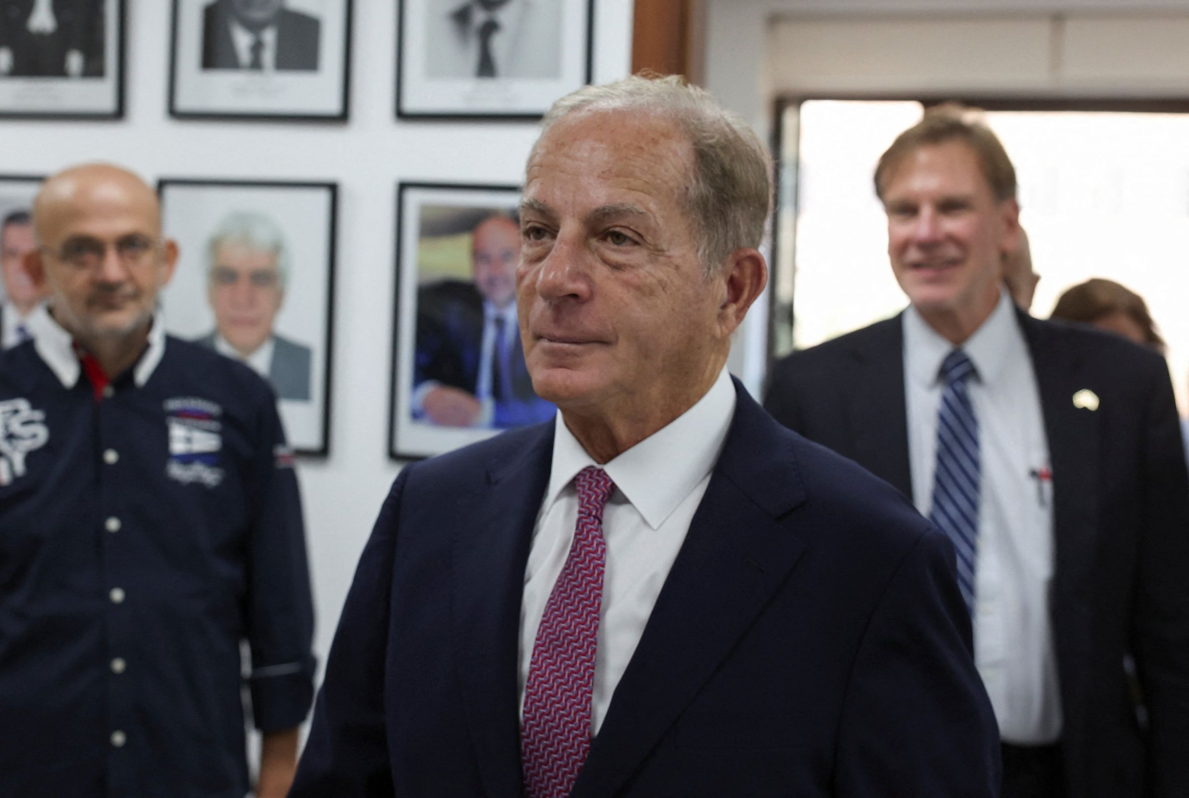 Washington apaise le jeu : deux mois supplémentaires pour l’armée… et ...