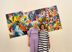 Andrée Sfeir-Semler avec Samia Halaby lors de l'exposition des oeuvres de l'artiste palestinienne à la galerie Sfeir-Semler de Beyrouth. Avec l'aimable autorisation de la galerie Sfeir-Semler