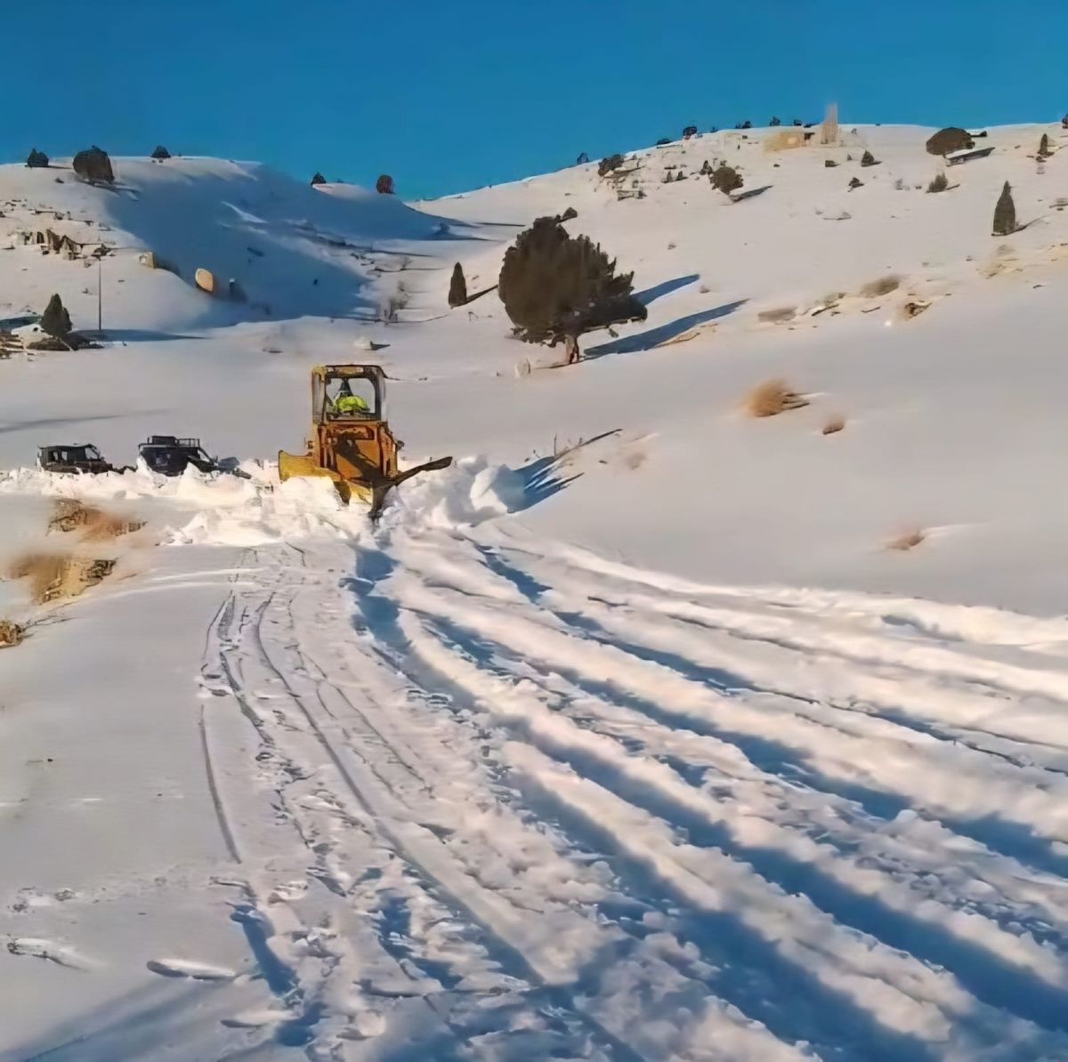Réouvertures de routes dans le Liban-Nord, après l'accumulation de la neige
