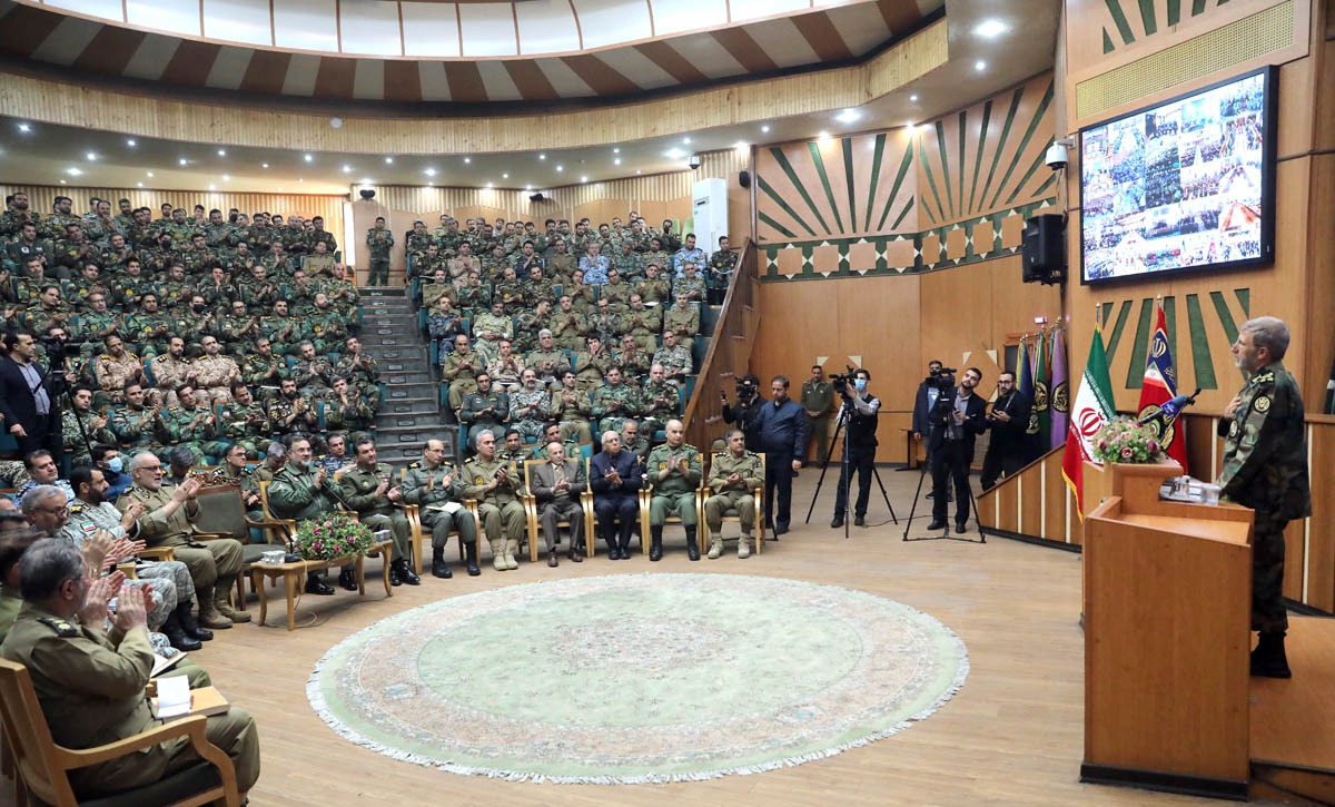 L’armée iranienne, entre loyauté contrainte et tentation de rupture