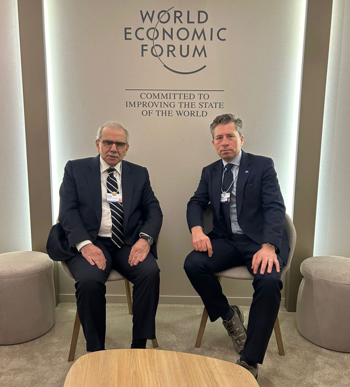 A Davos, Salam met en avant le monopole des armes et les réformes