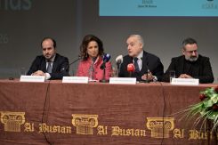 De gauche à droite : Gianluca Marcianò, directeur artistique du Festival al-Bustan, Laura Lahoud, vice-présidente du festival, Ghassan Salamé, ministre de la Culture, et Georges Khabbaz, membre du comité exécutif, lors de la conférence de presse de la 32ᵉ édition. Photo Nabil Ismaïl