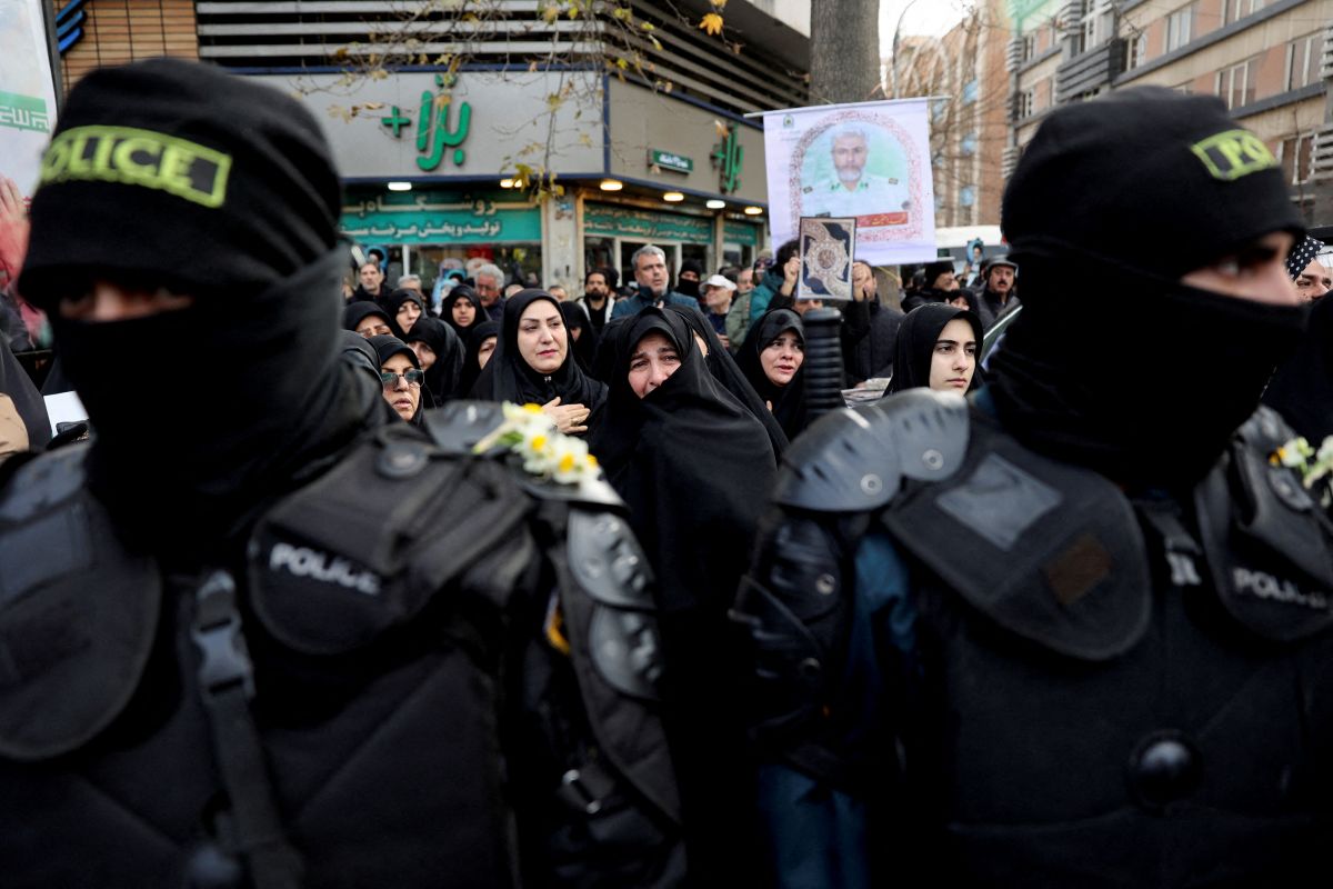 Israel raises alert level over possible US strike on Iran, Haaretz reports