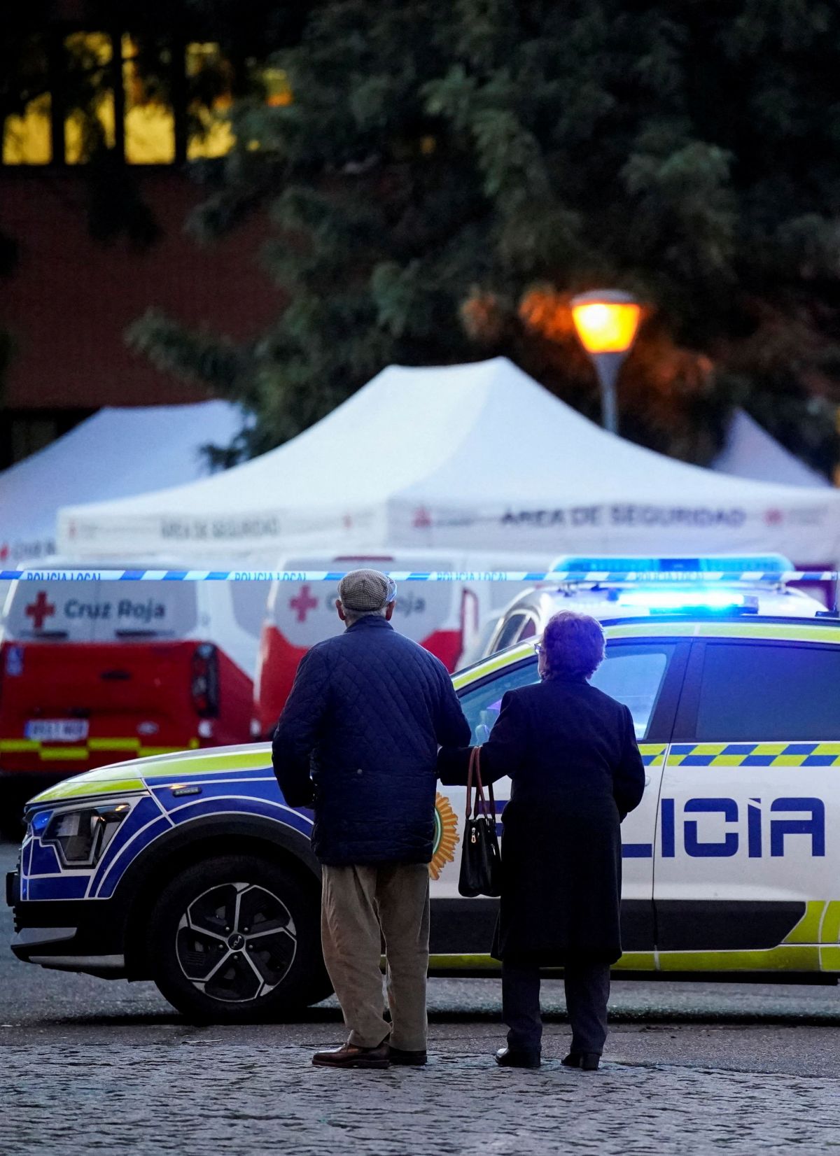 Heavy machinery deployed to find missing bodies among train crash wreckage