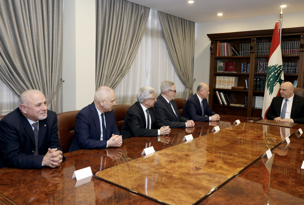 Aoun affirme sa « détermination » à tenir les élections en mai, et estime qu'un report relève du Législatif