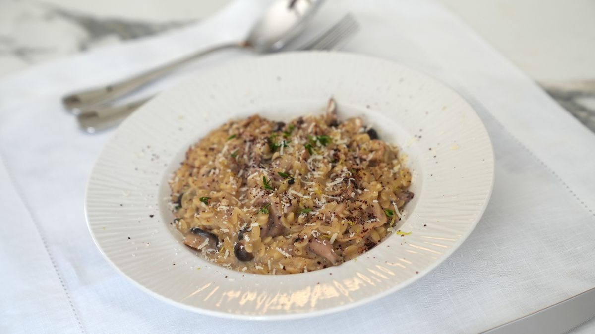 Orzo with mushrooms, thyme and sumac by Dana Hallani