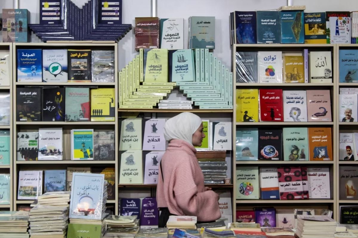 Entre Harry Potter et lance-roquettes, la nouvelle Syrie s’affiche au Salon du livre de Damas