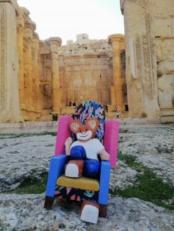 Quand Arturo fait du tourisme interne, ici dans les ruines de Baalbeck. Avec l’aimable autorisation de Zahraa Hammoud