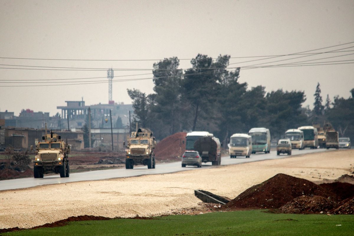 US transfers thousands of IS detainees from Syria to Iraq