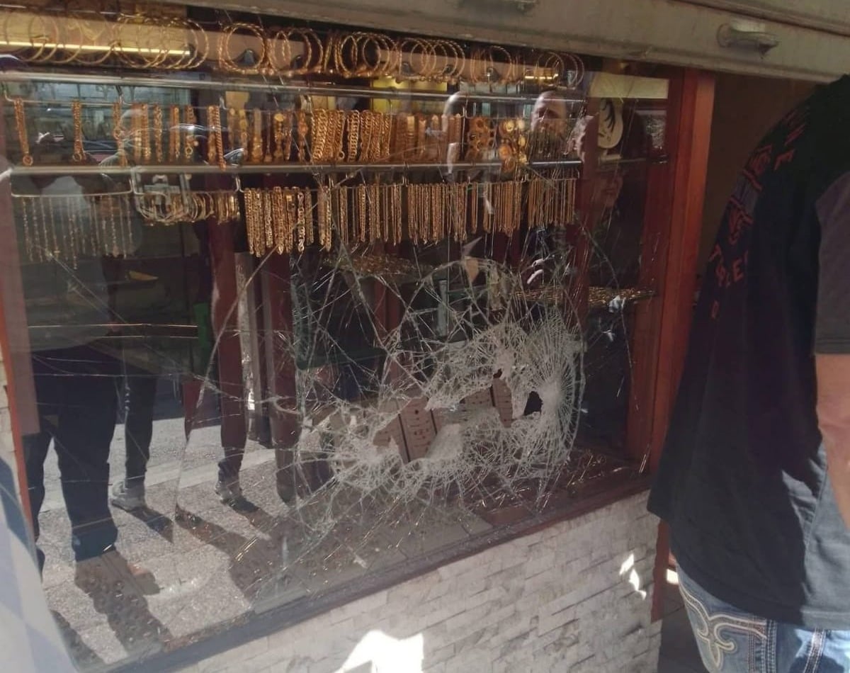 Braquage en plein jour d'une bijouterie à Zahlé