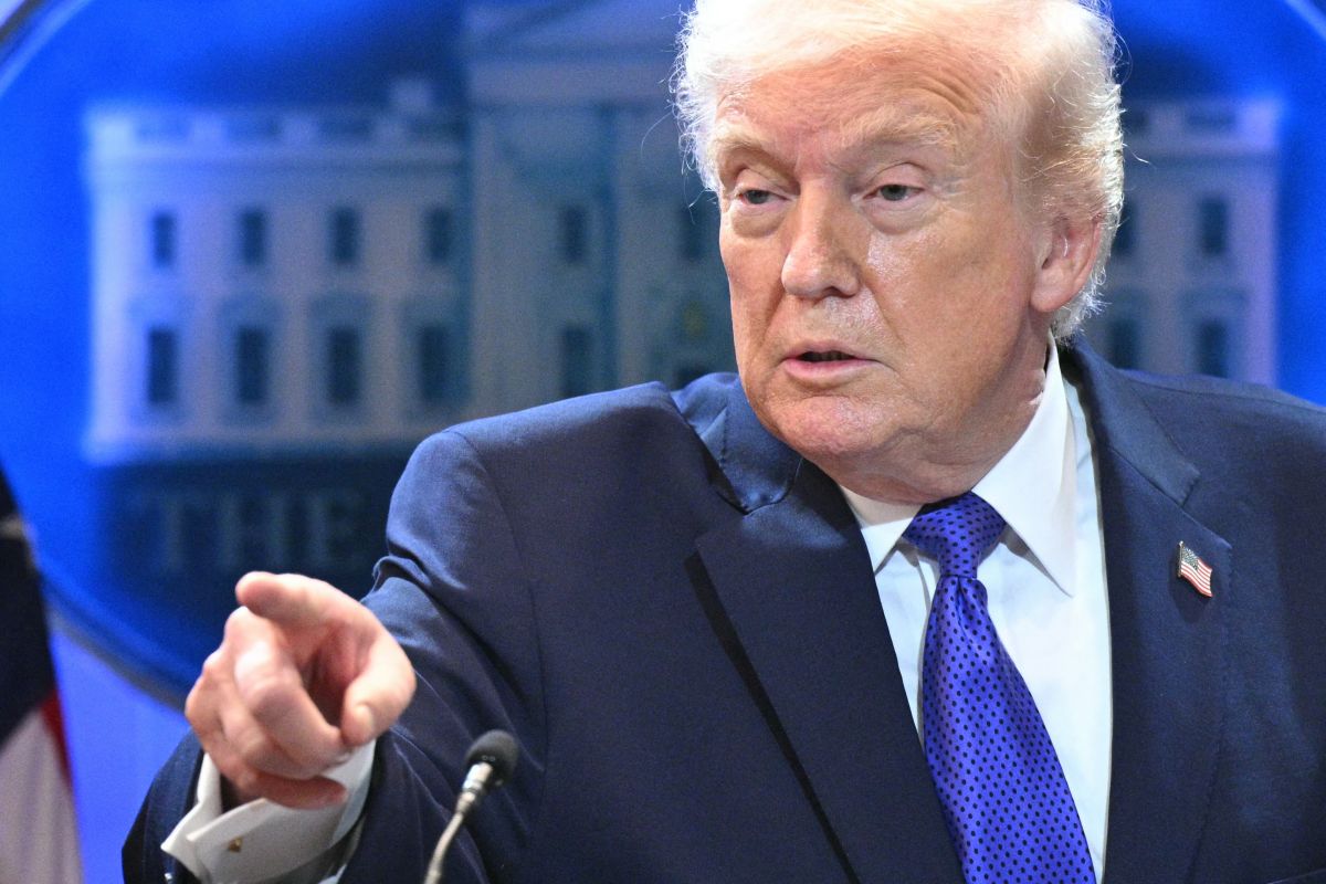 Trump says Iran better negotiate a fair deal