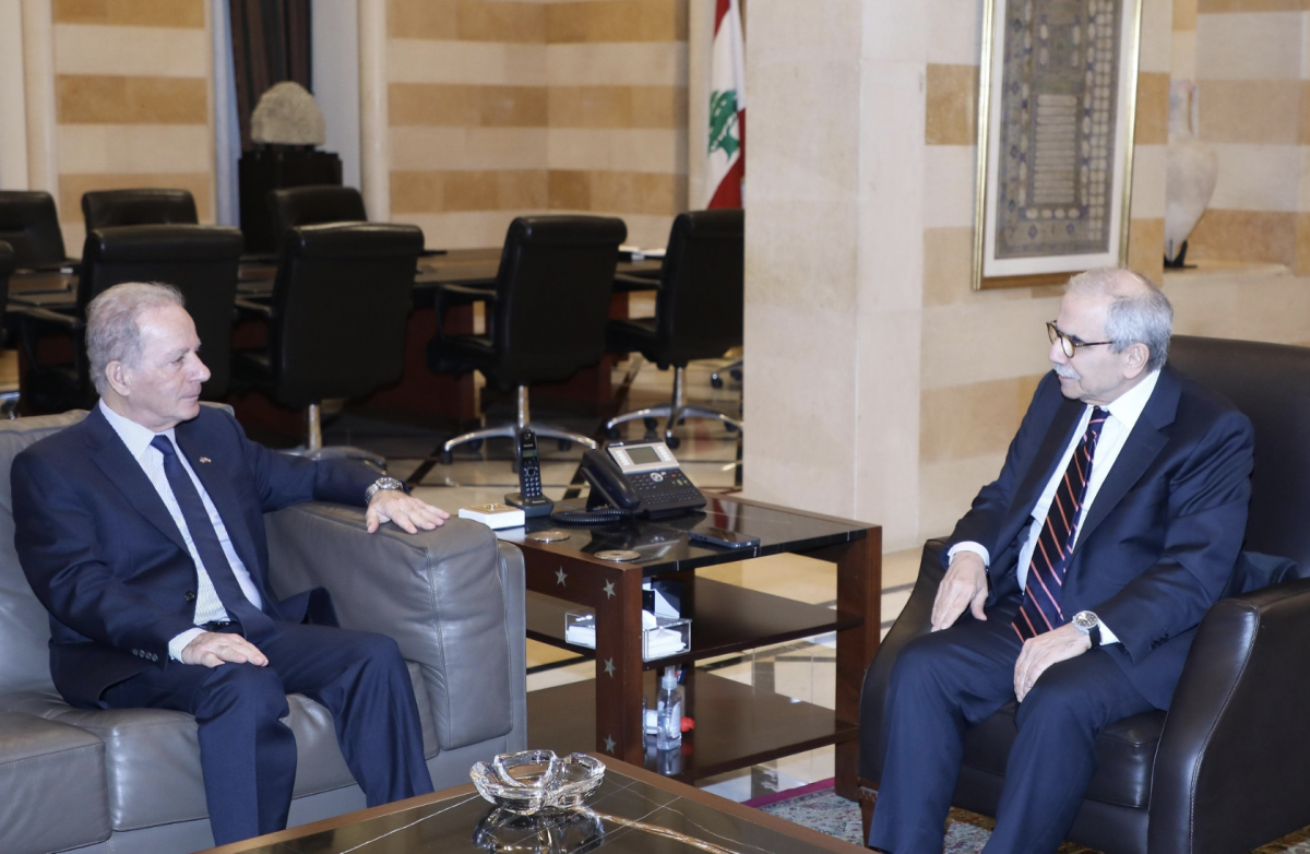 Aoun seeks Paris and Washington's help to stop Israeli strikes