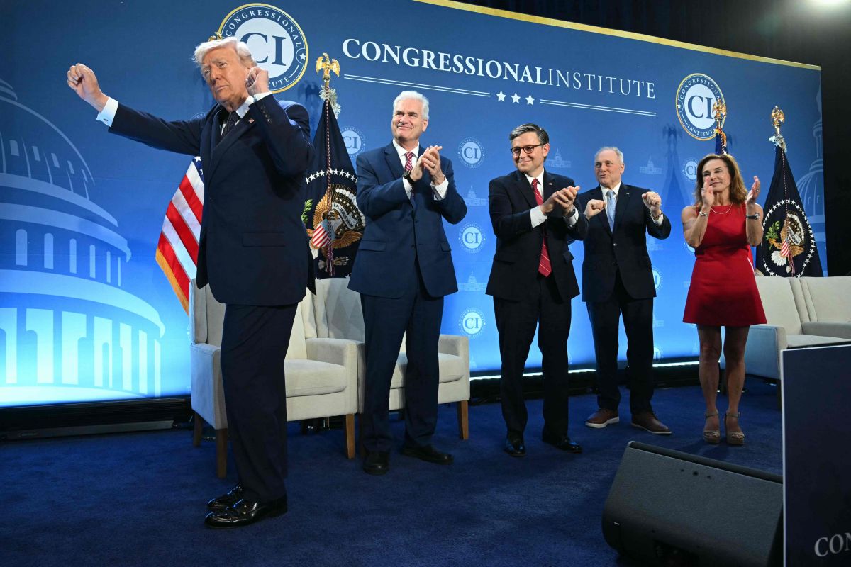 Ending the Iran war ‘very soon’: Trump's bluff or losing gamble?