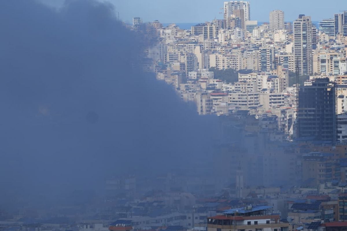 Burning smell: How are Israeli strikes affecting the air we breathe?