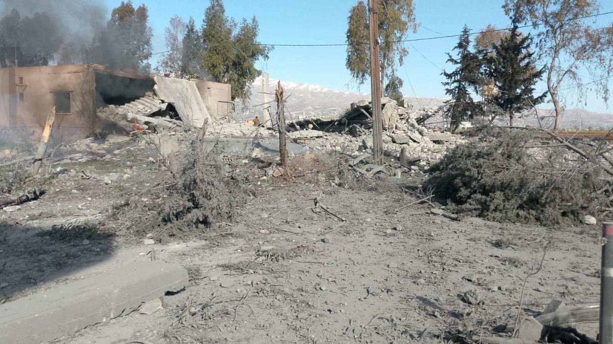 Israël déploie une brigade d'élite à la frontière et poursuit ses frappes meurtrières au Liban