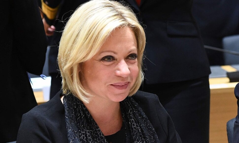 Visite de Jeanine Hennis-Plasschaert en Israël sur fond de craintes d’escalade et de spéculations sur d’éventuelles négociations 