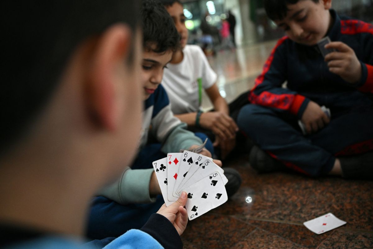 School, activities, routine: How to support Lebanese children during war