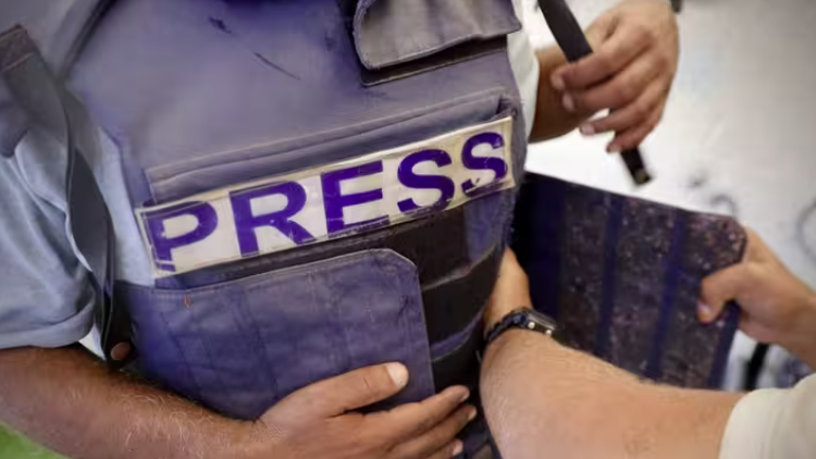 La censure, une arme de guerre pour l'Iran comme pour Israël
