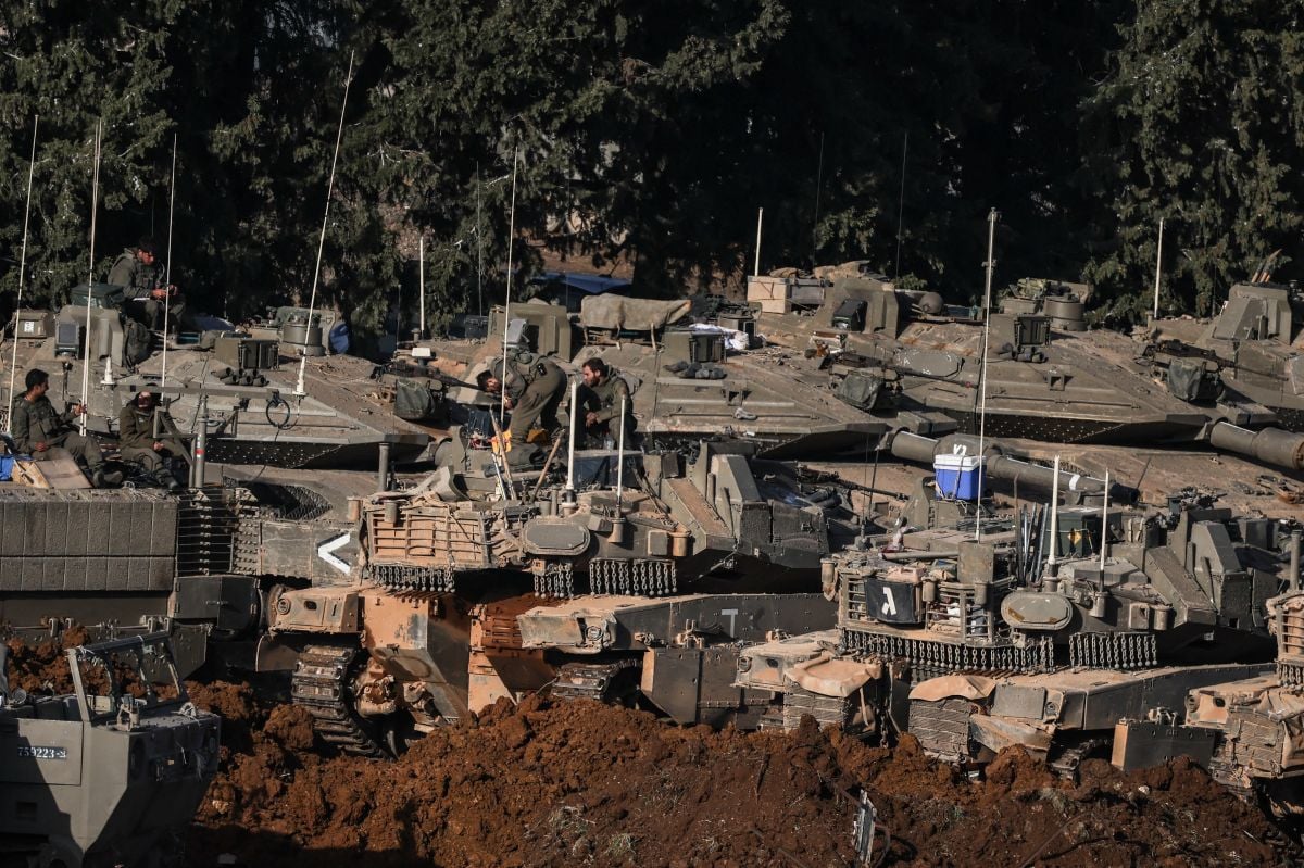 Israel prepares for large-scale ground invasion of Lebanon, officials tell Axios