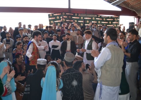 « Le premier Norouz sans Ali Khamenei » : En France, les Iraniens veulent croire en un « nouveau jour »