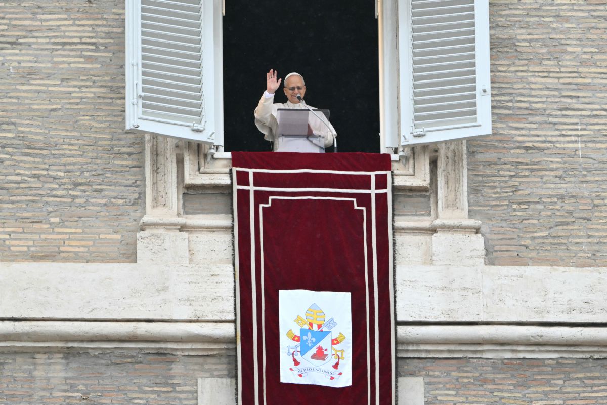 Pope Leo calls war a 'scandal' to humanity