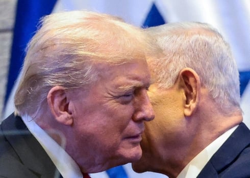 Trump annonce de « très bonnes » négociations avec l'Iran et un report « de cinq jours » de toute frappe sur des centrales électriques