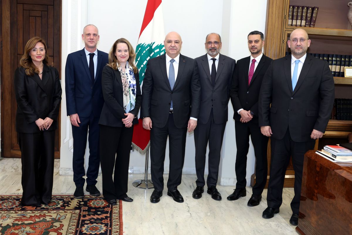 Aoun asks IOM to 'pay greater attention to the situation of Lebanese displaced people' and receives youth from Yaroun