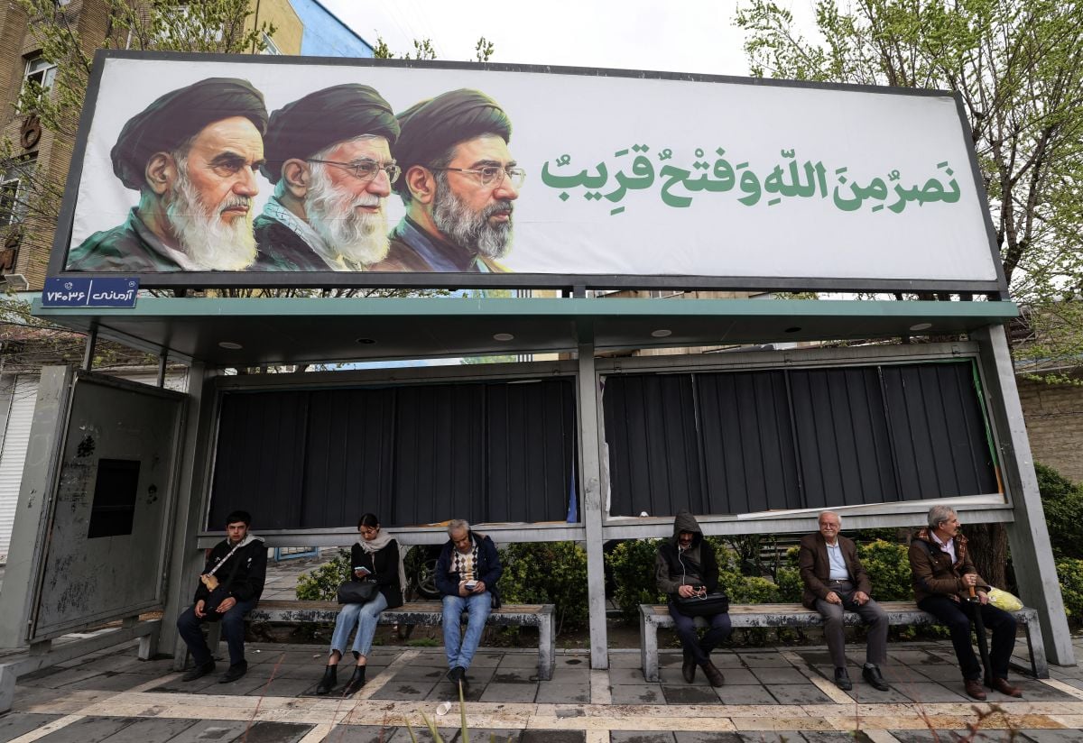 Khamenei « confiant » que Naïm Kassem pourra « mettre en échec les plans d'Israël »