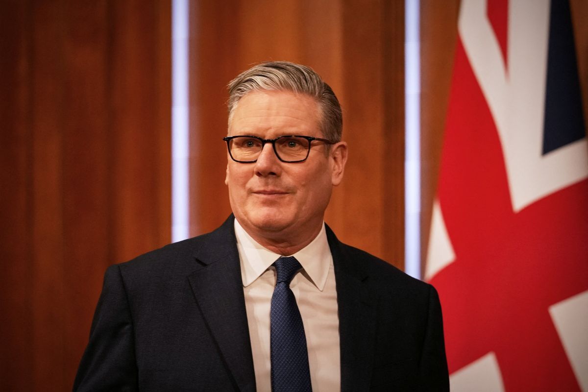 UK's Starmer heads to the Gulf to discuss reopening
