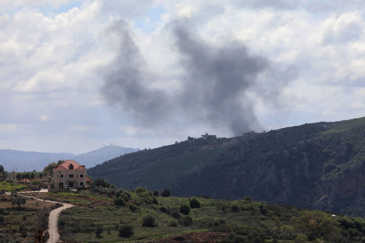 Clashes in Khiam in south Lebanon, where the Israeli army seeking to expand its 'security zone'