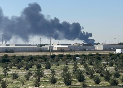 Dans le Golfe, un cessez-le-feu accueilli avec prudence et inquiétude