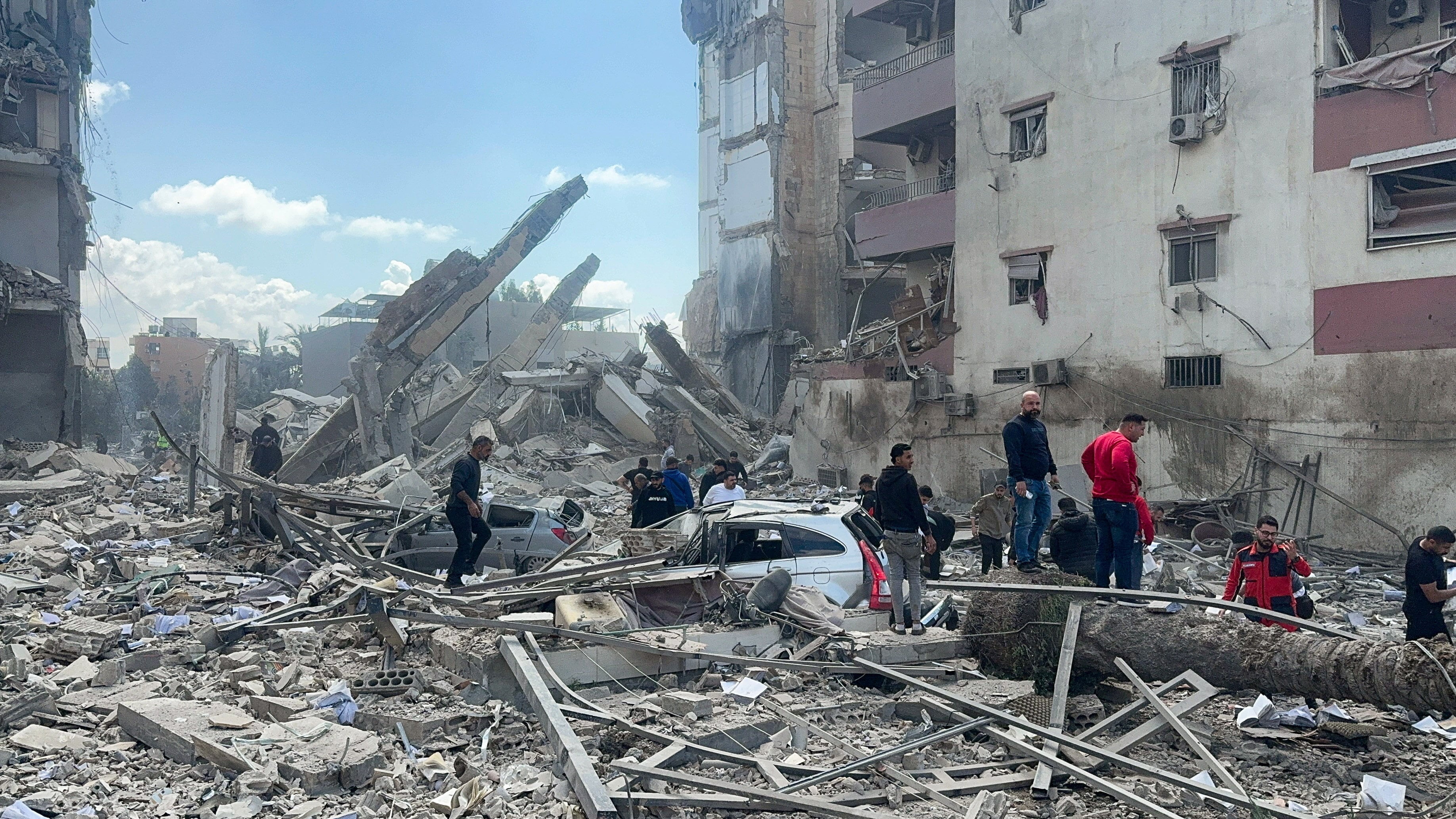 Scène de dévastation après les frappes. REUTERS/Ali Hankir