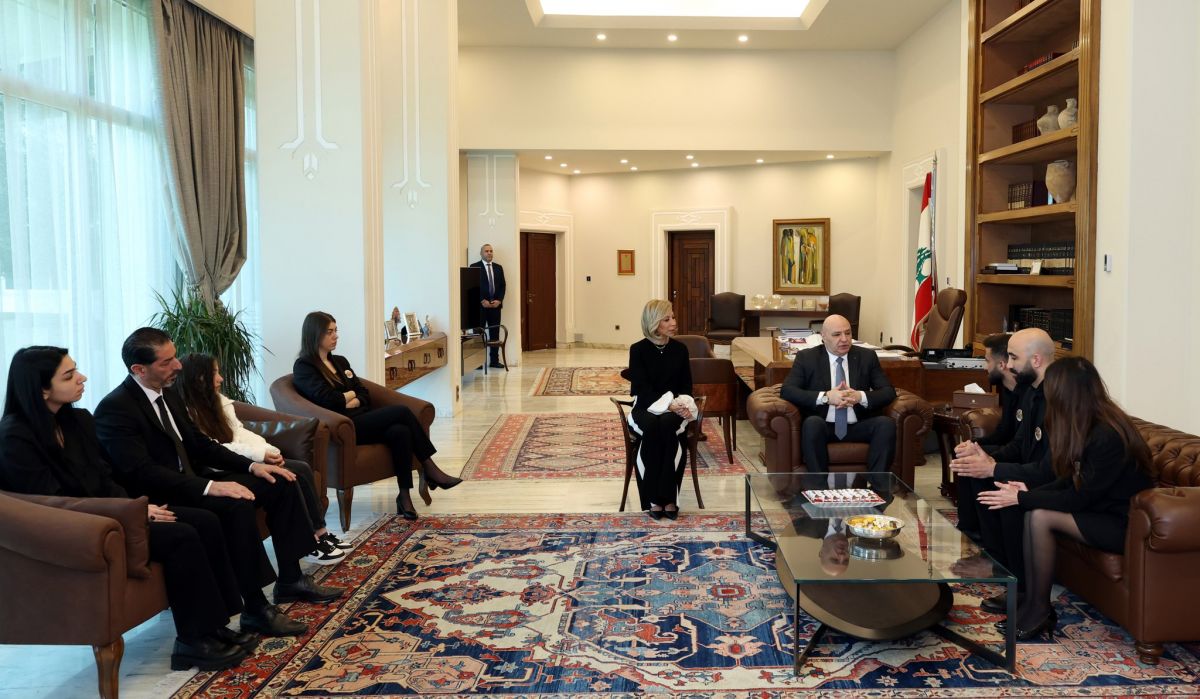 Aoun receives families of victims of Israeli strike in Ain Saade