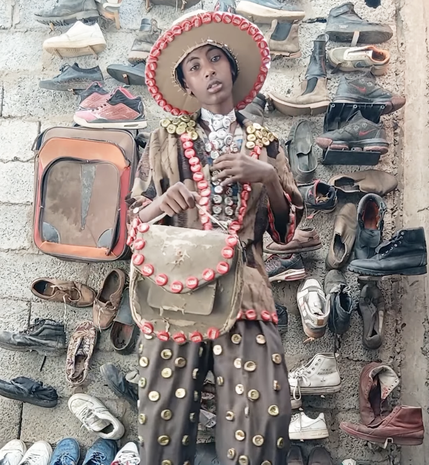 Kalu d’Éthiopie ou la réinvention de la mode en « arte povera »