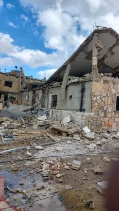 Les dégâts provoqués par une frappe israélienne à Sohmor, dans la Békaa, le 12 avril 2026. Photo relayée par notre correspondante Sarah Abdallah