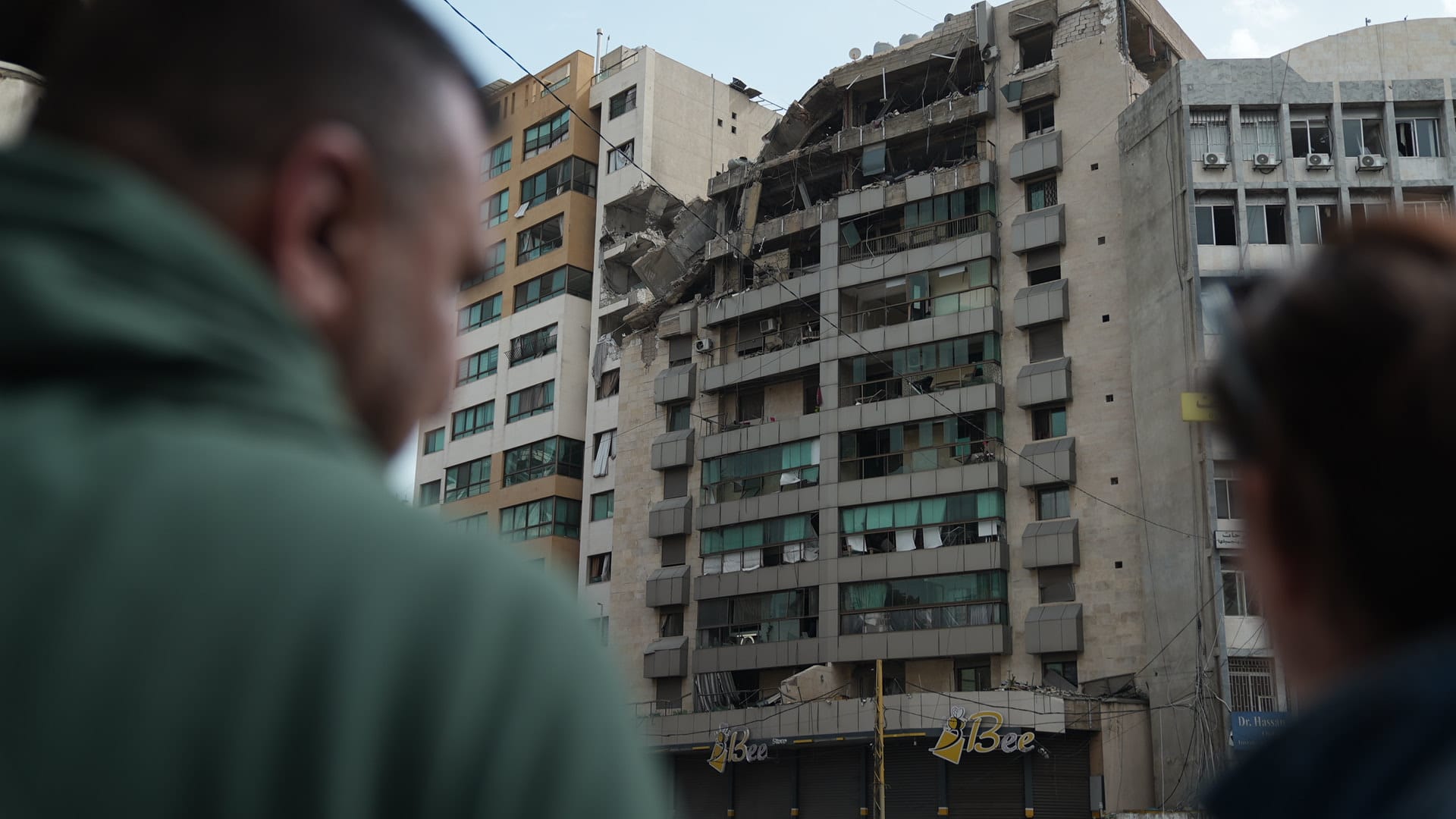 Selon le dernier bilan du ministère de la Santé, publié le 16 avril, les frappes israéliennes ont fait, depuis le 2 mars, près de 2.200 morts au Liban, ainsi que 7.185 blessés.