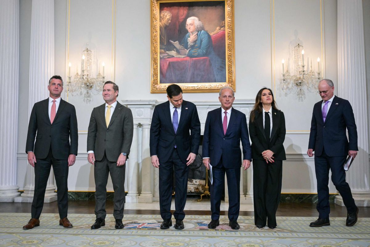 Washington secures a photo-op, Tel Aviv calculates its moves: Where is Lebanon heading and what will Hezbollah do?
