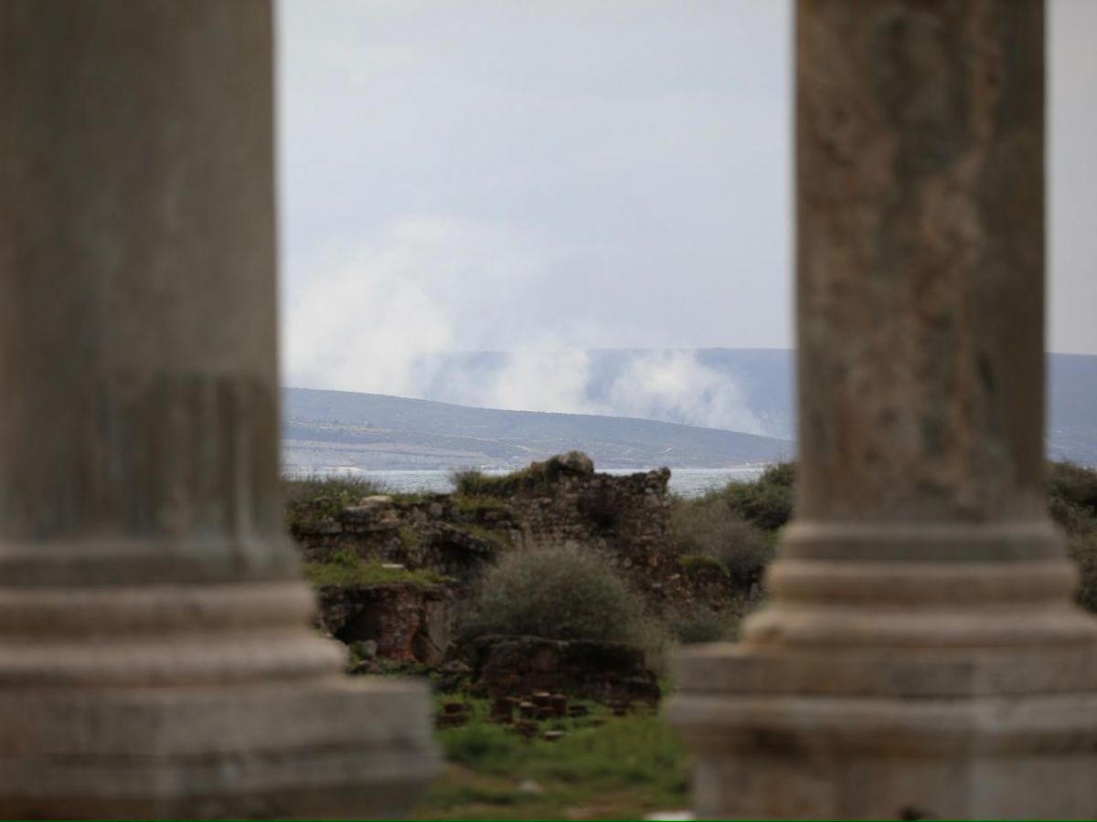 In Sour, southern Lebanon, life on the brink of siege
