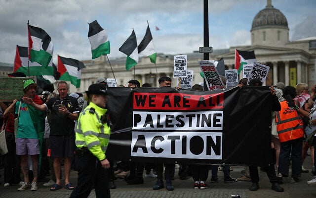 De prestigieuses universités britanniques ont payé une société pour « espionner » des étudiants pro-palestiniens, selon une enquête 
 