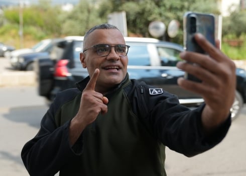 Le double d’un ennemi israélien : dans la vie de Mahmoud Ayach, sosie libanais d’Avichay Adraee 