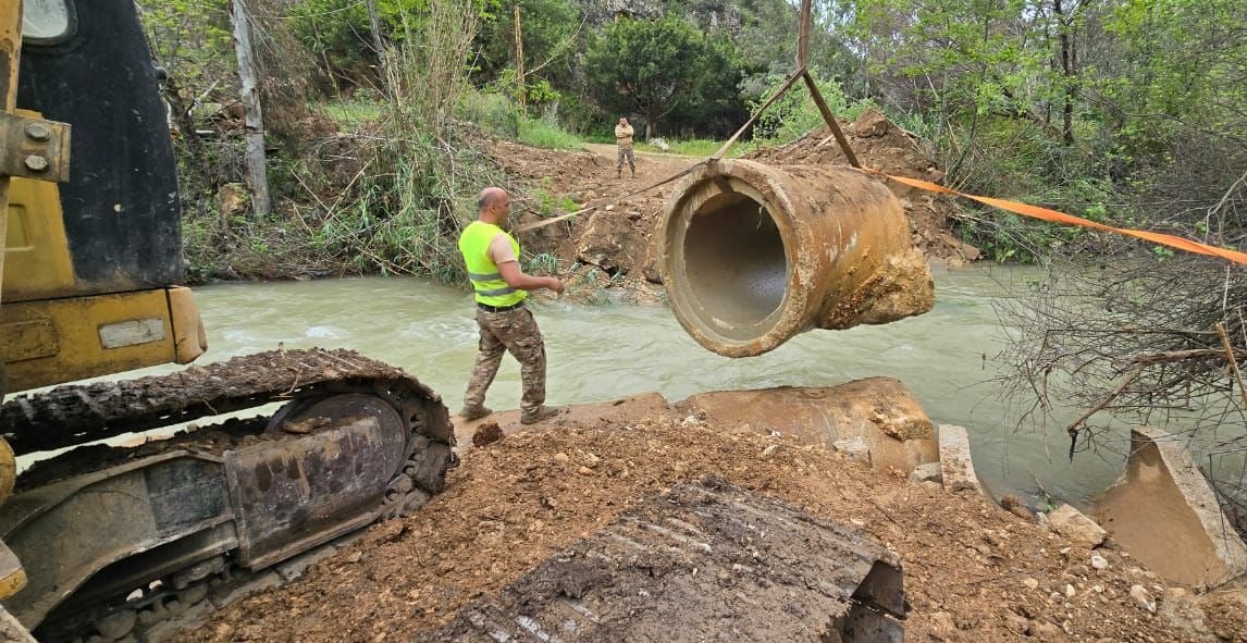 L'armée libanaise poursuit ses travaux de réhabilitation de ponts et routes vers le Liban-Sud