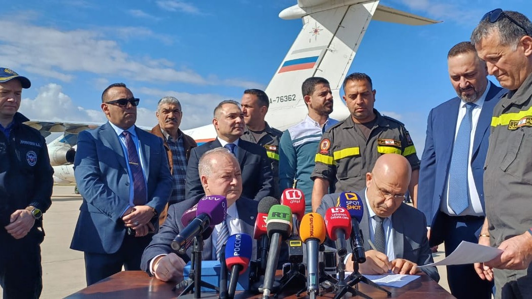 Un avion russe atterrit à Beyrouth avec de l’aide pour la Défense civile