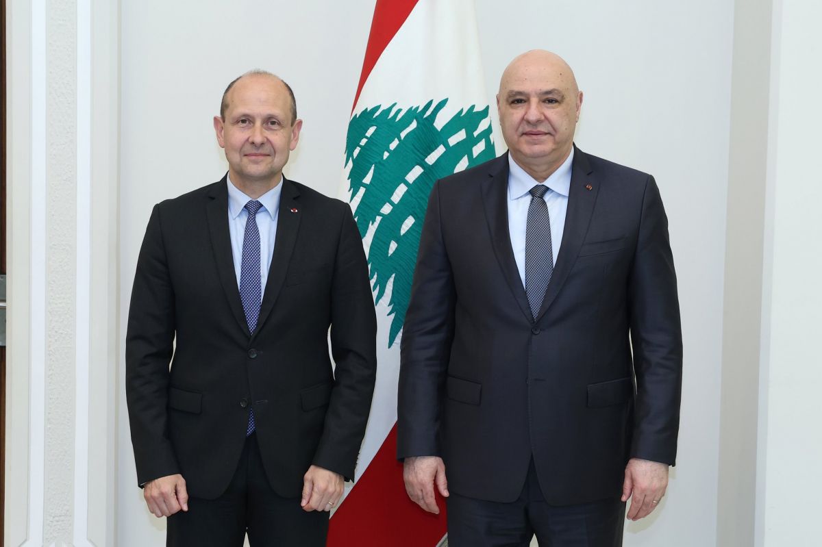 Aoun devant une délégation française : « Les échanges avec Macron traduisent une volonté de soutenir le Liban afin de mettre fin à l’état de guerre »