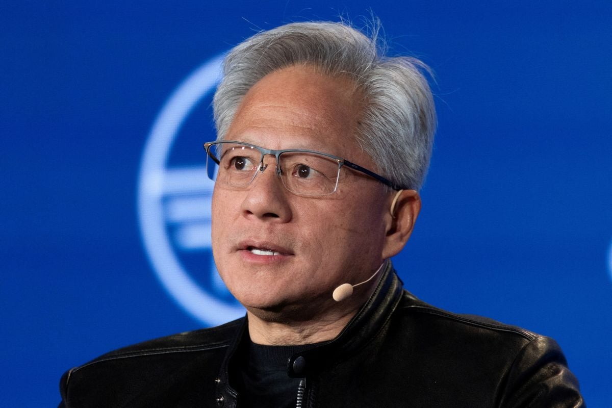 Le patron de Nvidia se rend finalement en Chine avec Trump