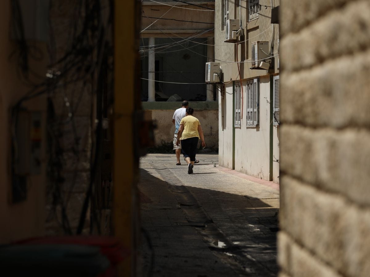 Israel claims Hezbollah fighters hiding in Christian neighborhood in Sour, Lebanese Army deploys patrols
