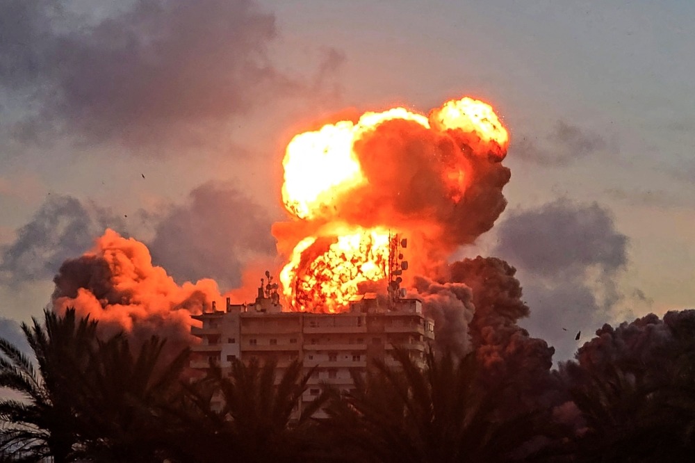 « Villes ouvertes et sans armes » : malgré la pression du Hezbollah, des habitants de Tyr et de Nabatiyé persistent 