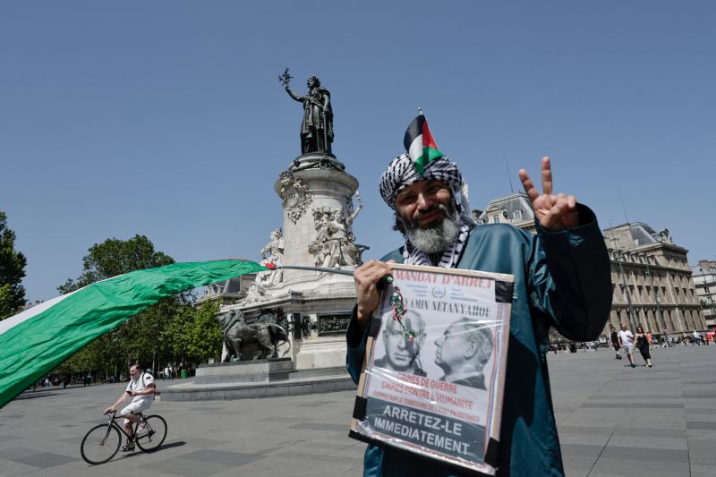 France bans Israeli offensive weapons at trade show