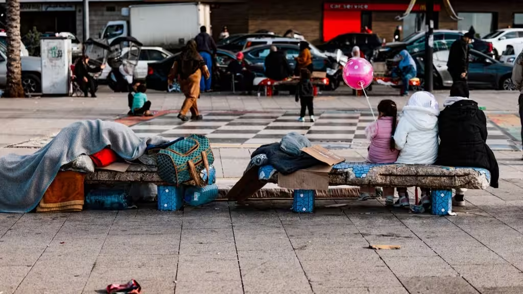 Les valises du déplacement : quand la douleur veille sur nous