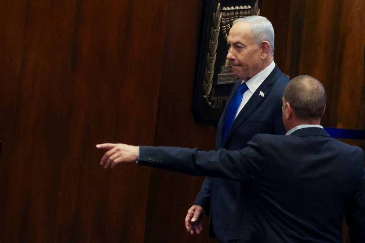 Netanyahu did not bring the proposed Lebanon cease-fire before his security cabinet for approval, according to Yedioth Ahronoth